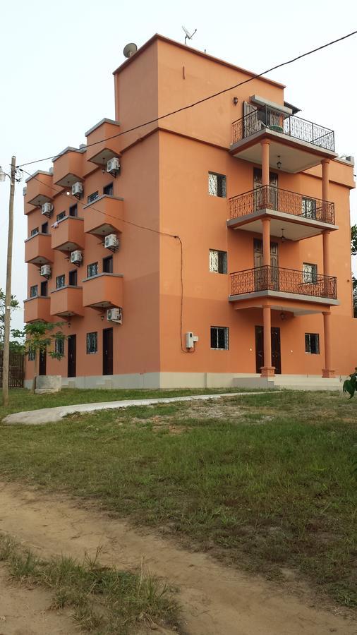 Hotel Lobe Крібі Екстер'єр фото